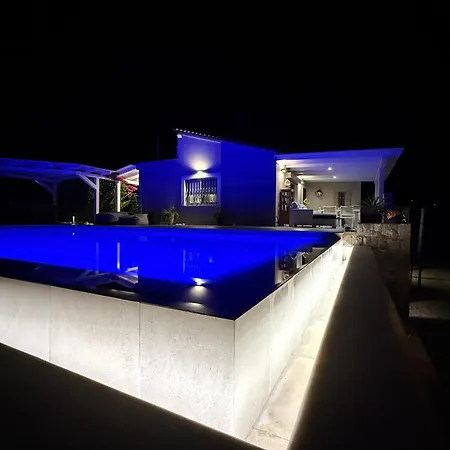 Aphrodite Villa Kiláda